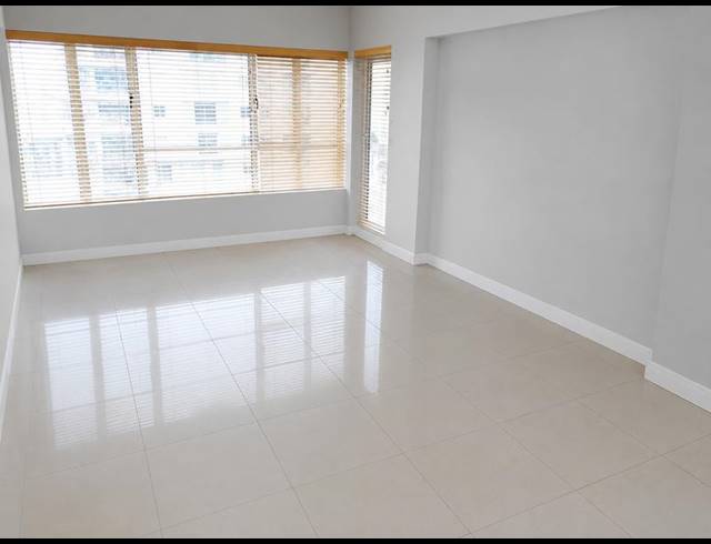 3 BEDROOM PROPERTY TO RENT IN MOUILLE POINT